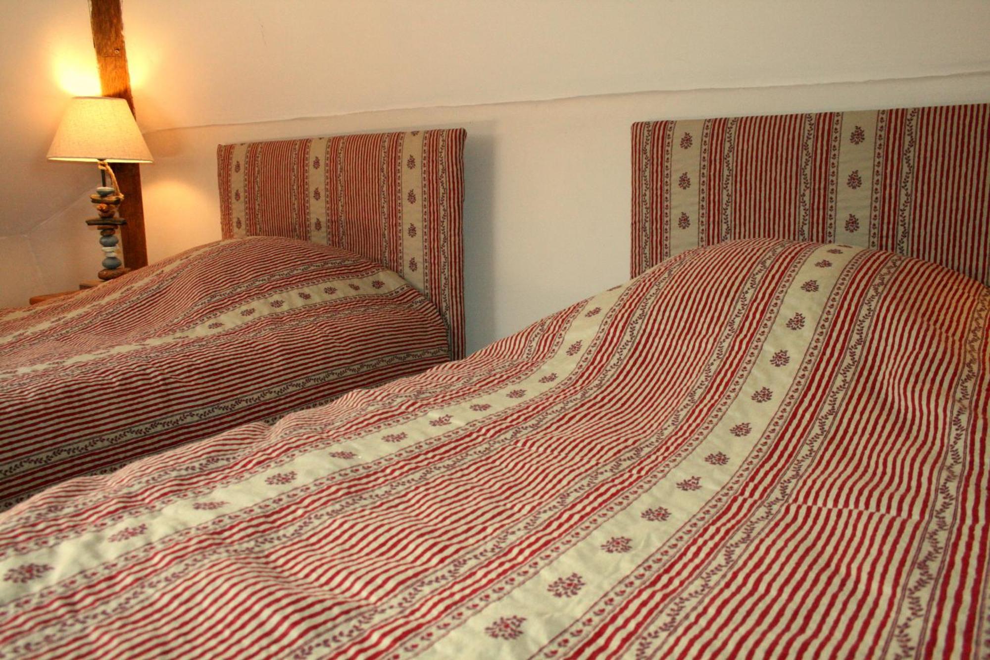 Chambres D'Hotes Du Jay La Guerche-sur-l'Aubois Экстерьер фото